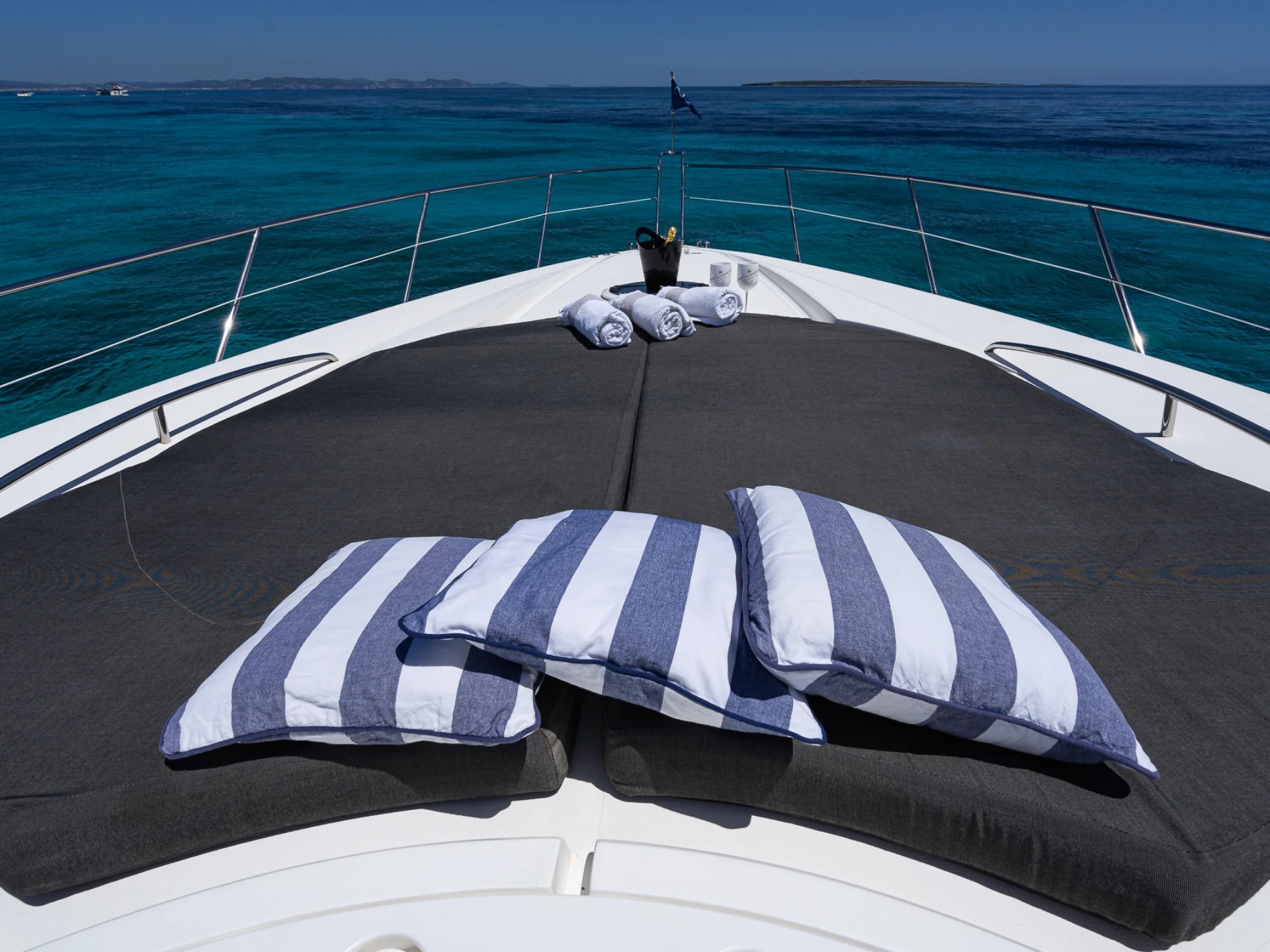 2008 Sunseeker Predator 72 zu chartern (photo 12)