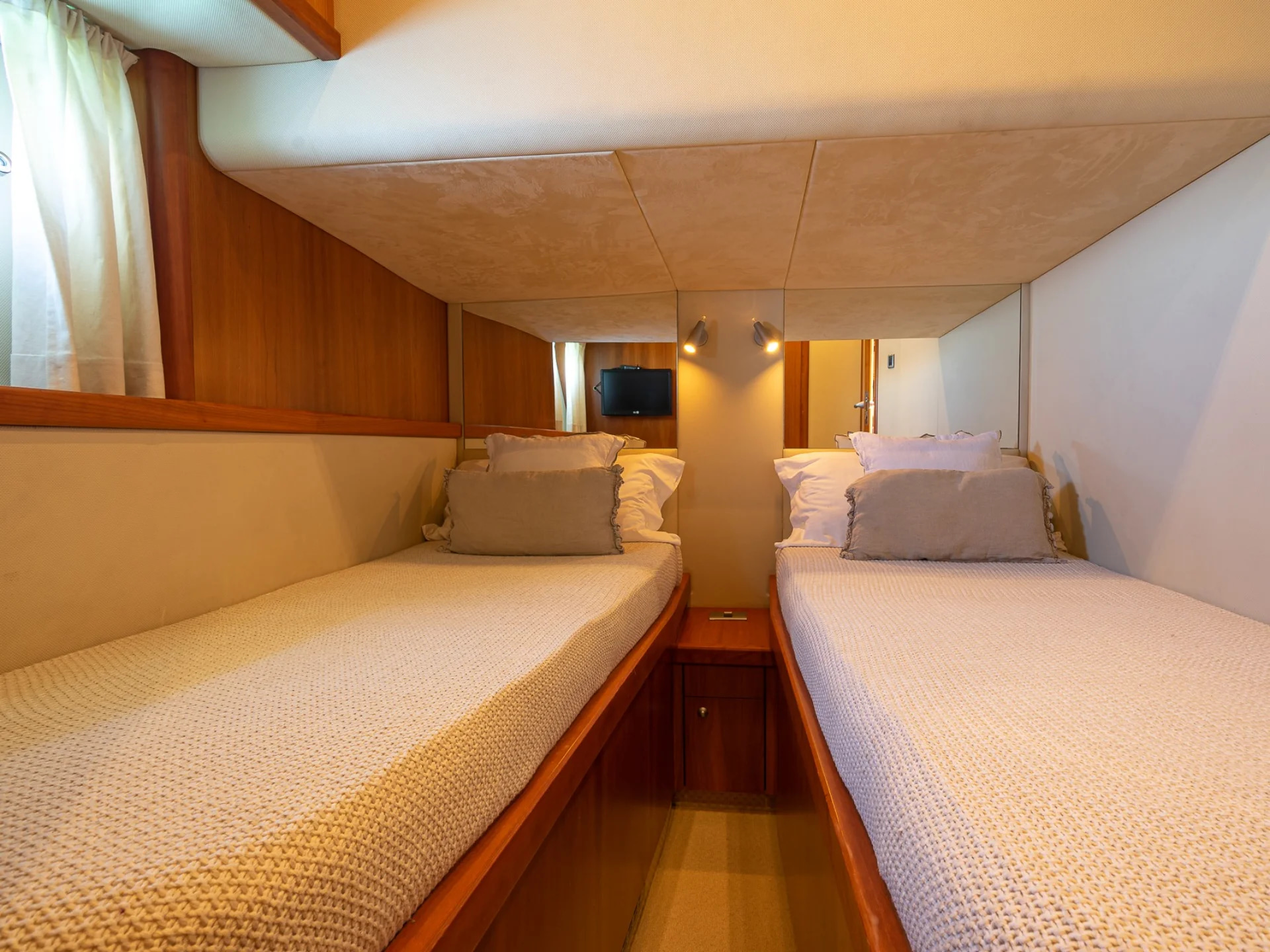 2008 Sunseeker Predator 72 zu chartern (photo 28)