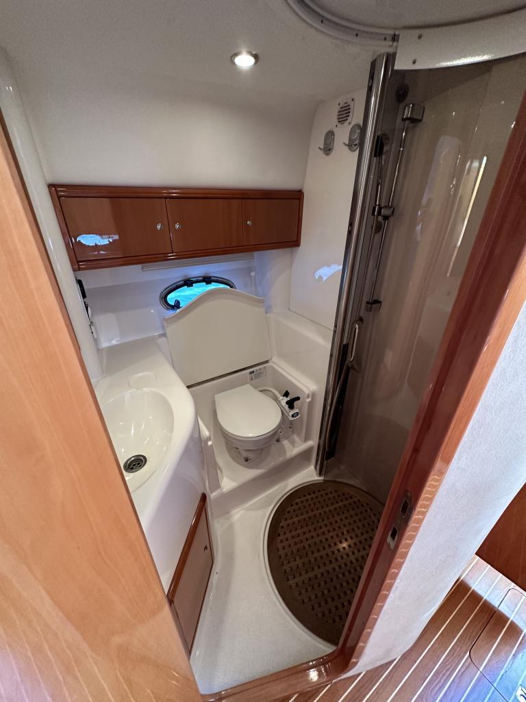 2002 Windy 40 Bora for sale (photo 19)