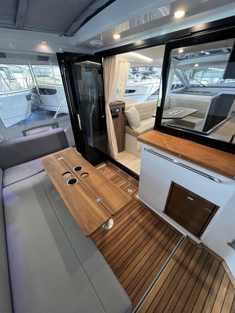 2017 Sealine C330 te koop (photo 9)