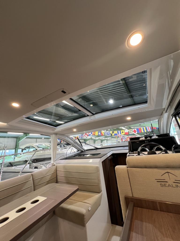 2017 Sealine C330 te koop (photo 12)