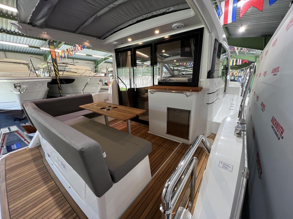 2017 Sealine C330 te koop (photo 17)