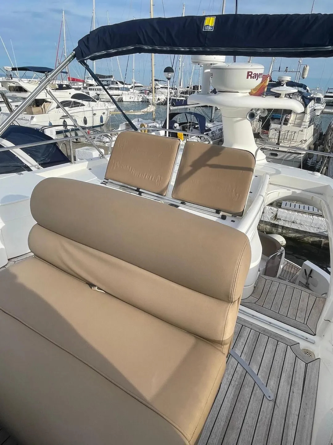 2004 Sealine F37 à vendre (photo 4)