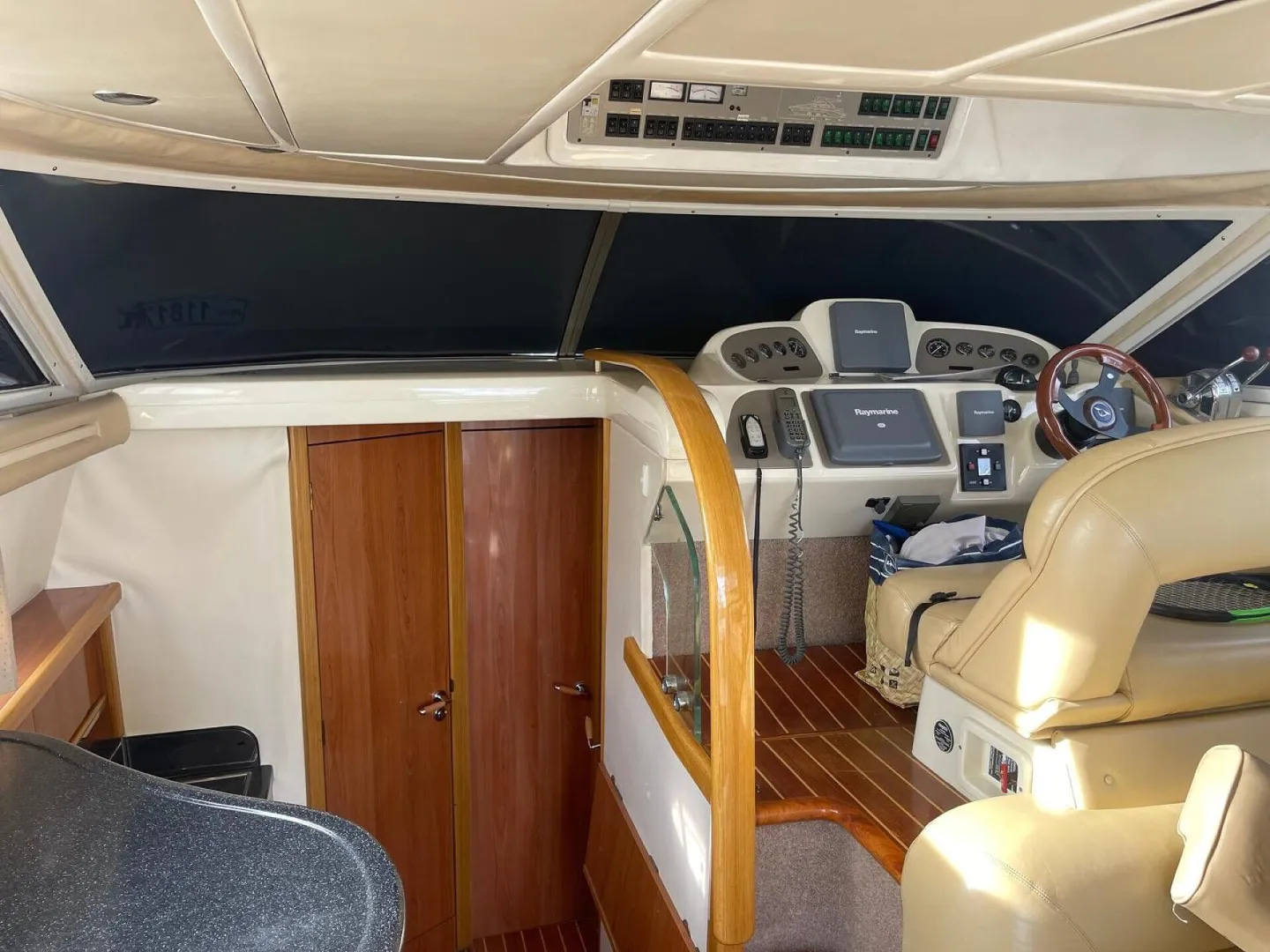 2004 Sealine F37 à vendre (photo 11)