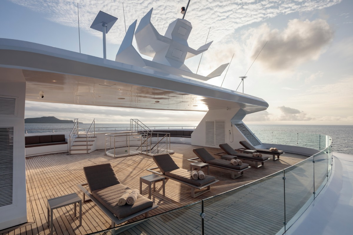 2025 Custom Hermes Galapagos Catamaran na czarter (photo 4)