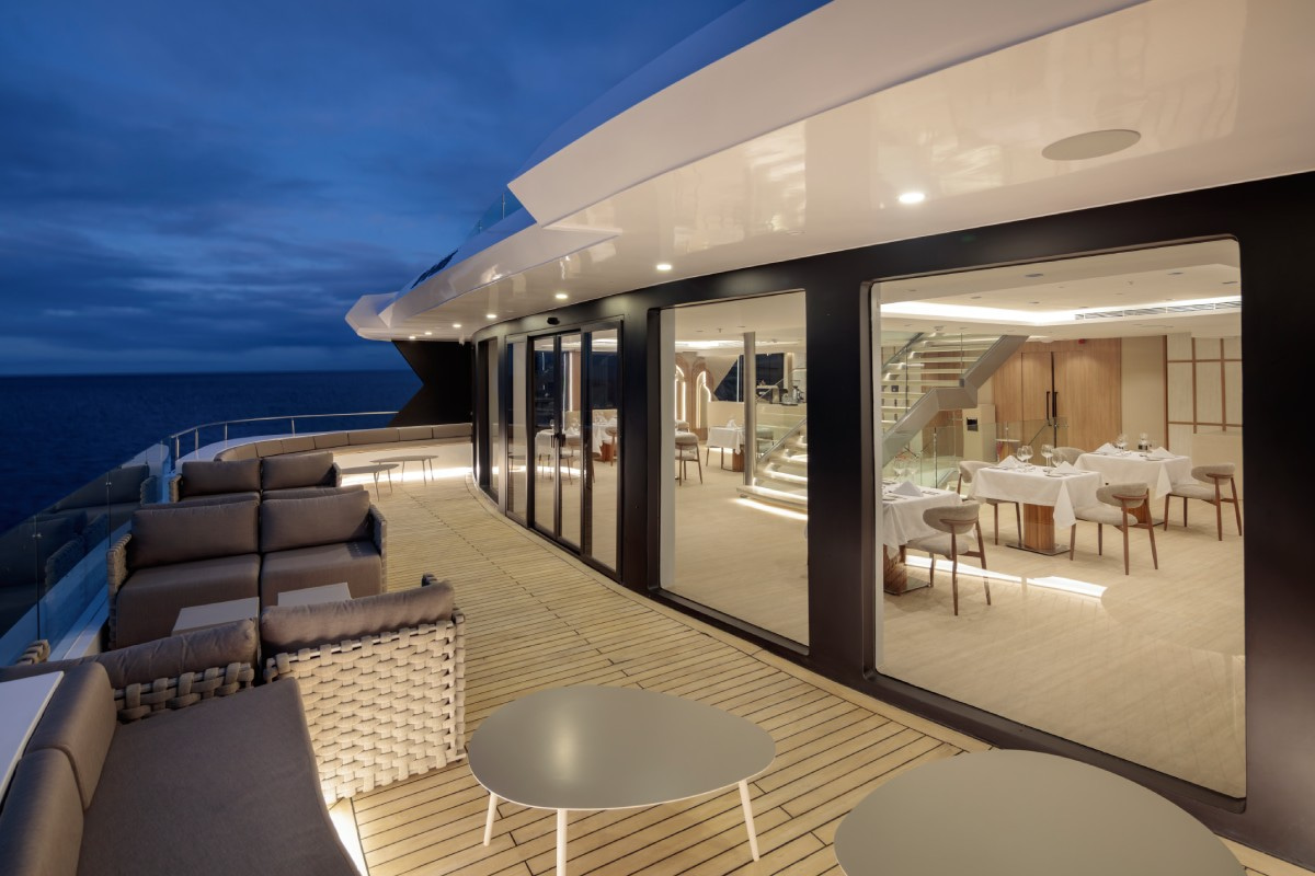 2025 Custom Hermes Galapagos Catamaran na czarter (photo 9)