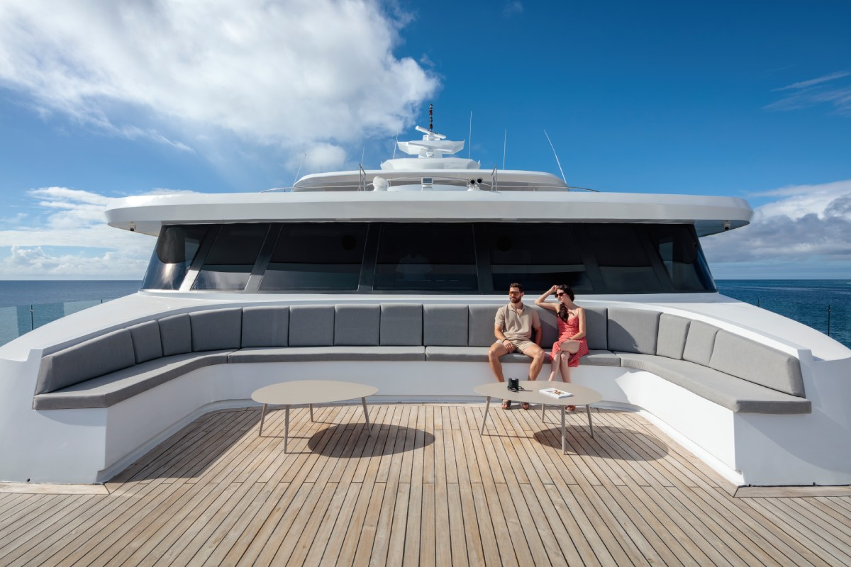 2025 Custom Hermes Galapagos Catamaran na czarter (photo 10)