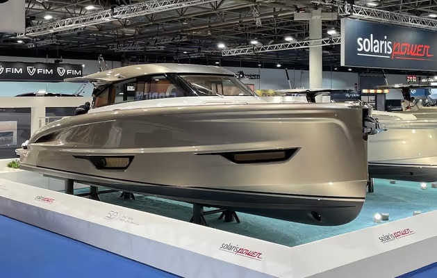 2026 SOLARIS POWER 52 COUPÉ à venda (photo 2)