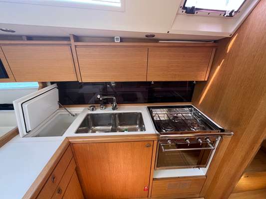 2013 Solaris 42 à vendre (photo 8)
