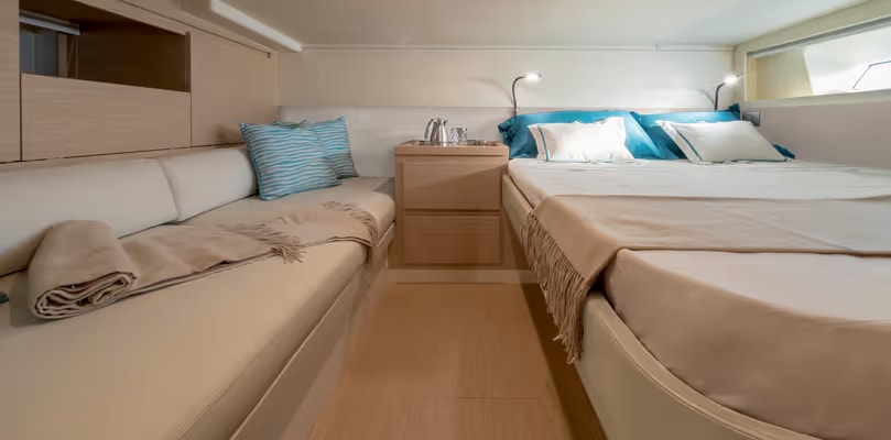 2026 Solaris Power 44 Open in vendita (photo 10)