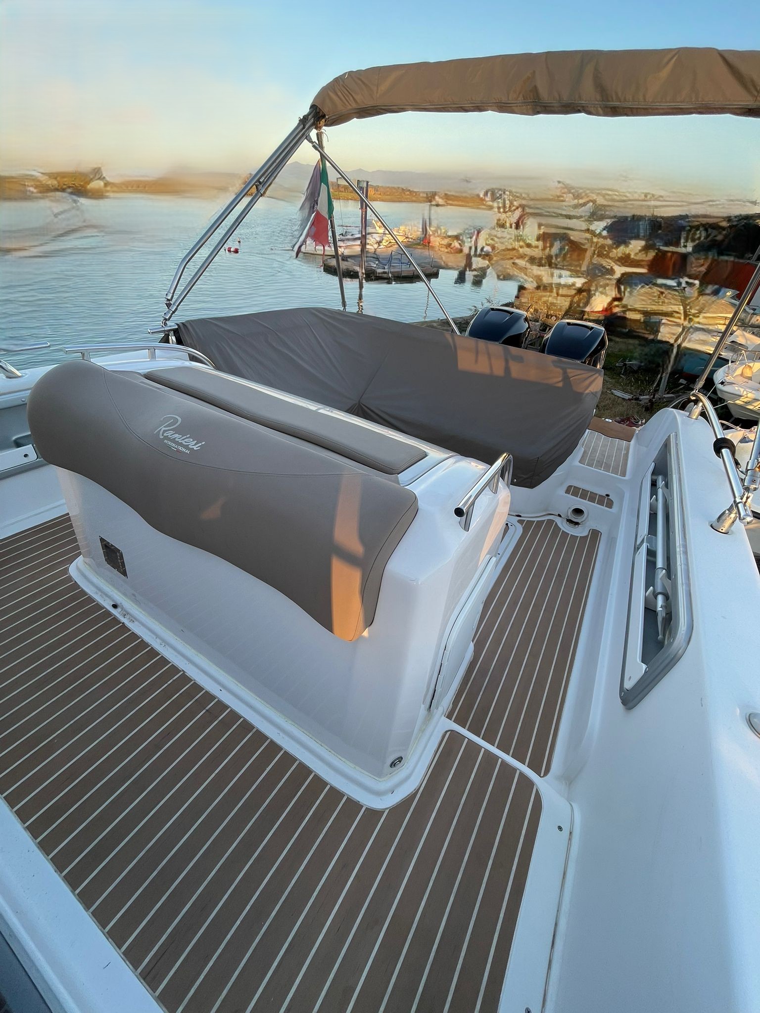 2009 Ranieri Shadow WA 30 zu verkaufen (photo 9)