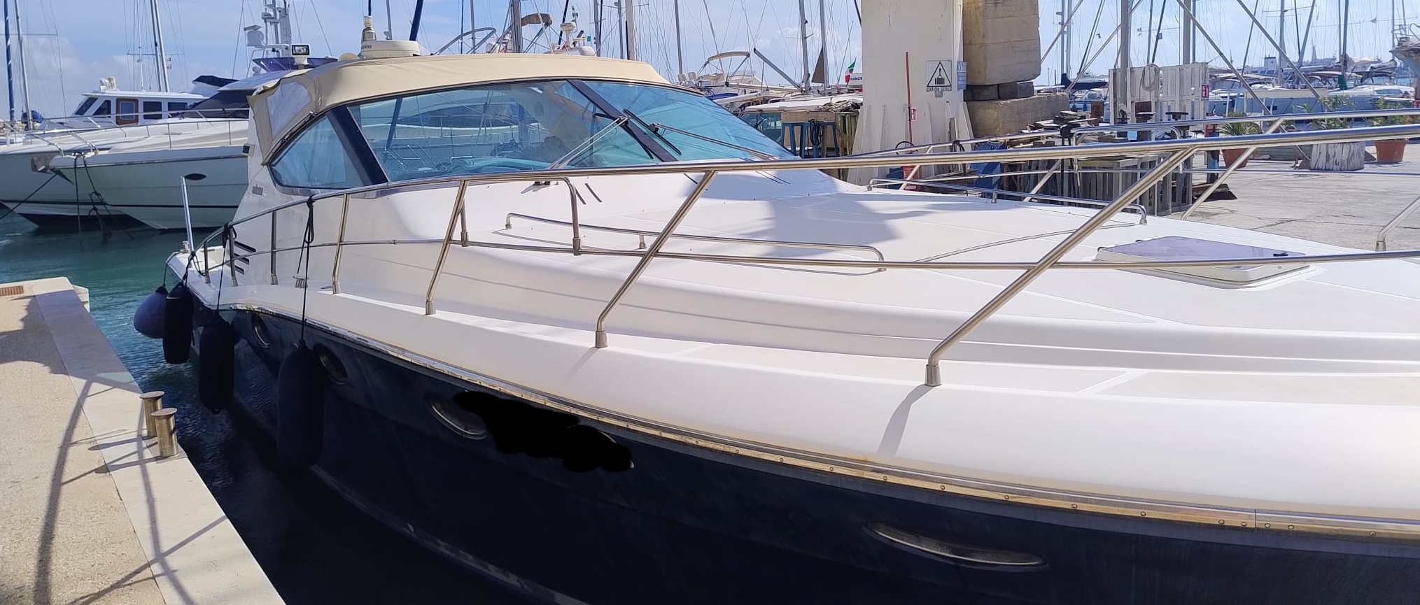 2005 Uniesse 48 Open in vendita (photo 5)