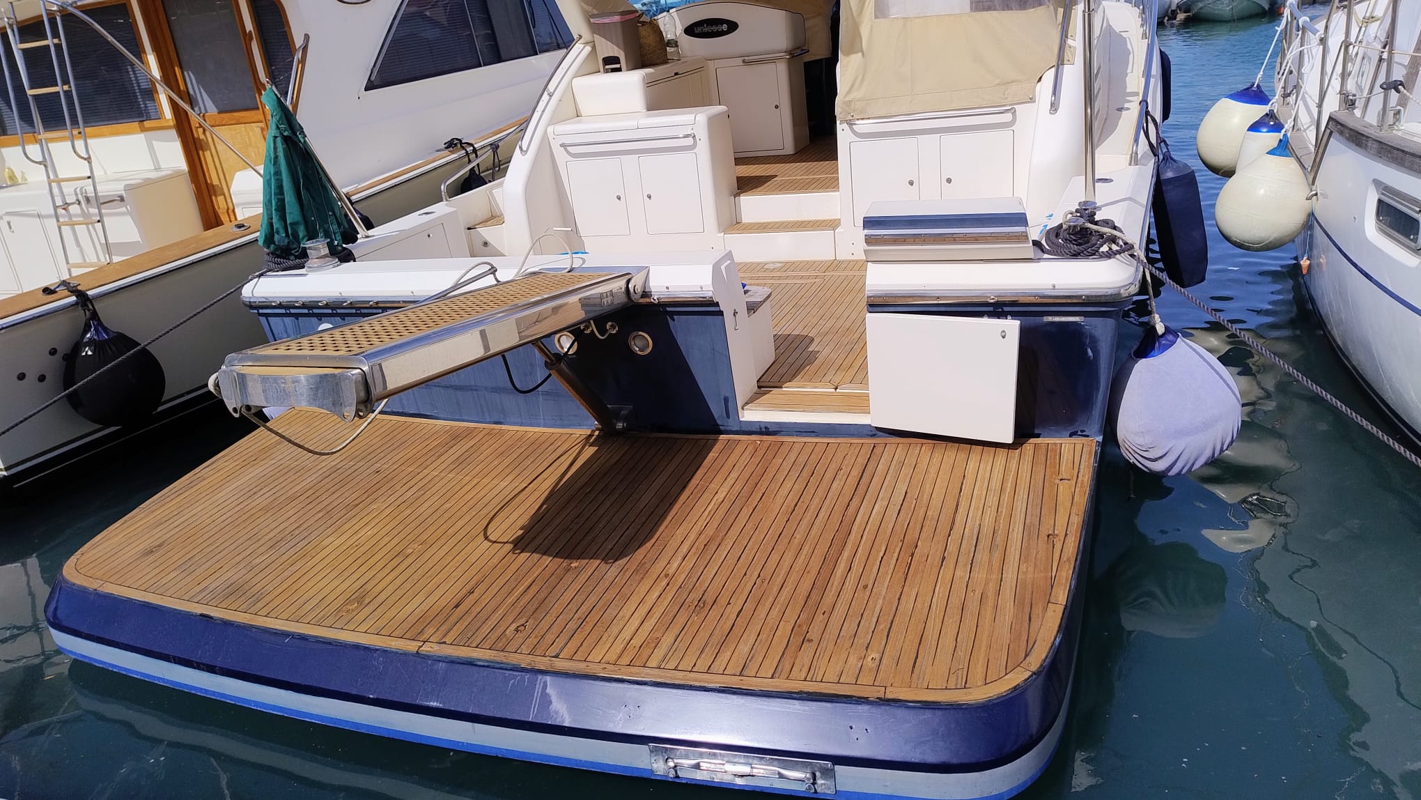 2005 Uniesse 48 Open in vendita (photo 9)