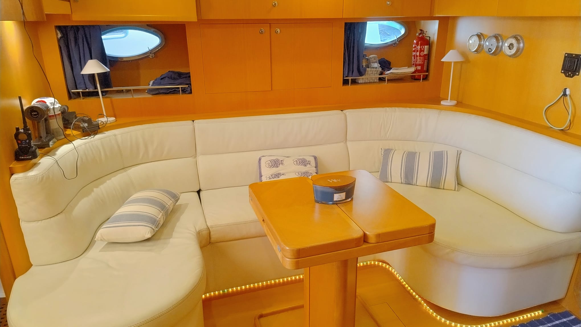2005 Uniesse 48 Open in vendita (photo 19)