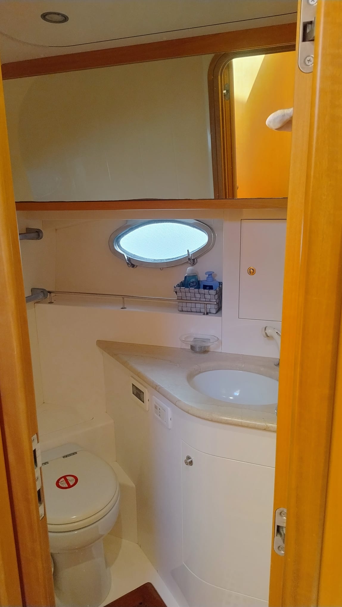 2005 Uniesse 48 Open in vendita (photo 28)