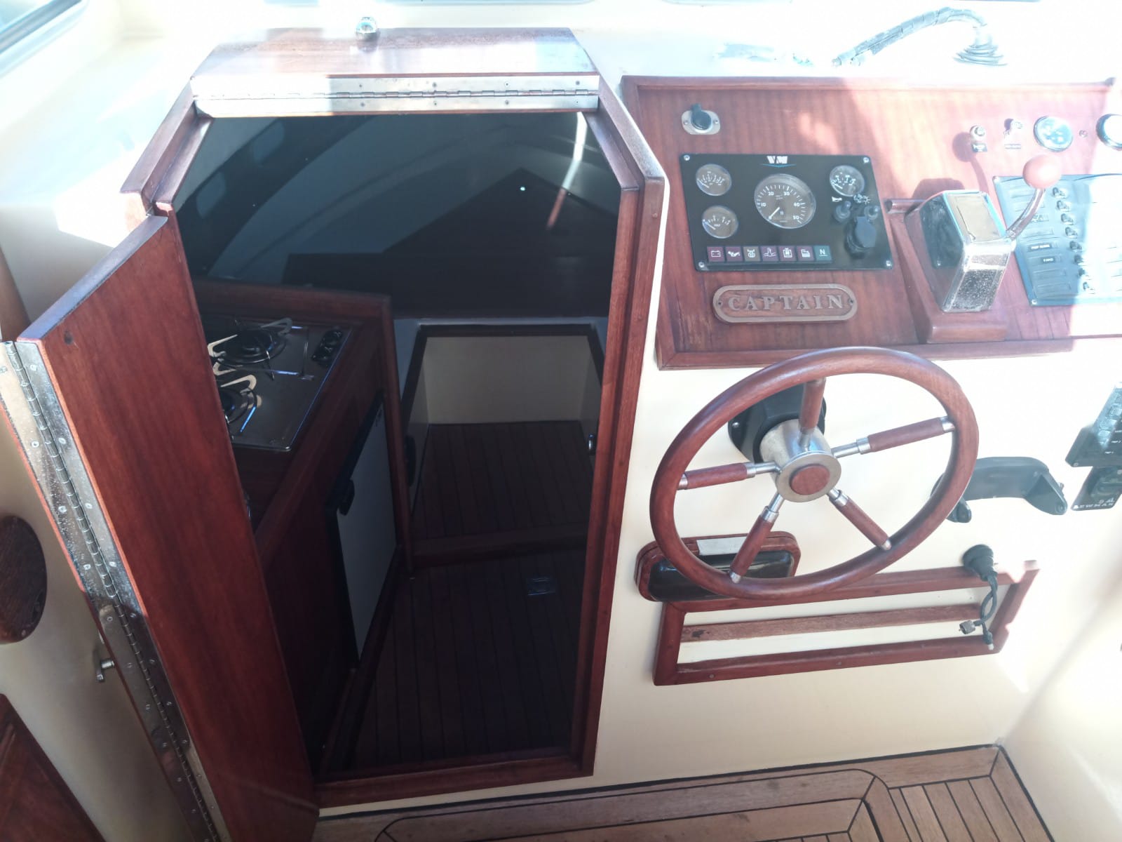 1988 Cantieri Comisa Lipari 22 for sale (photo 13)
