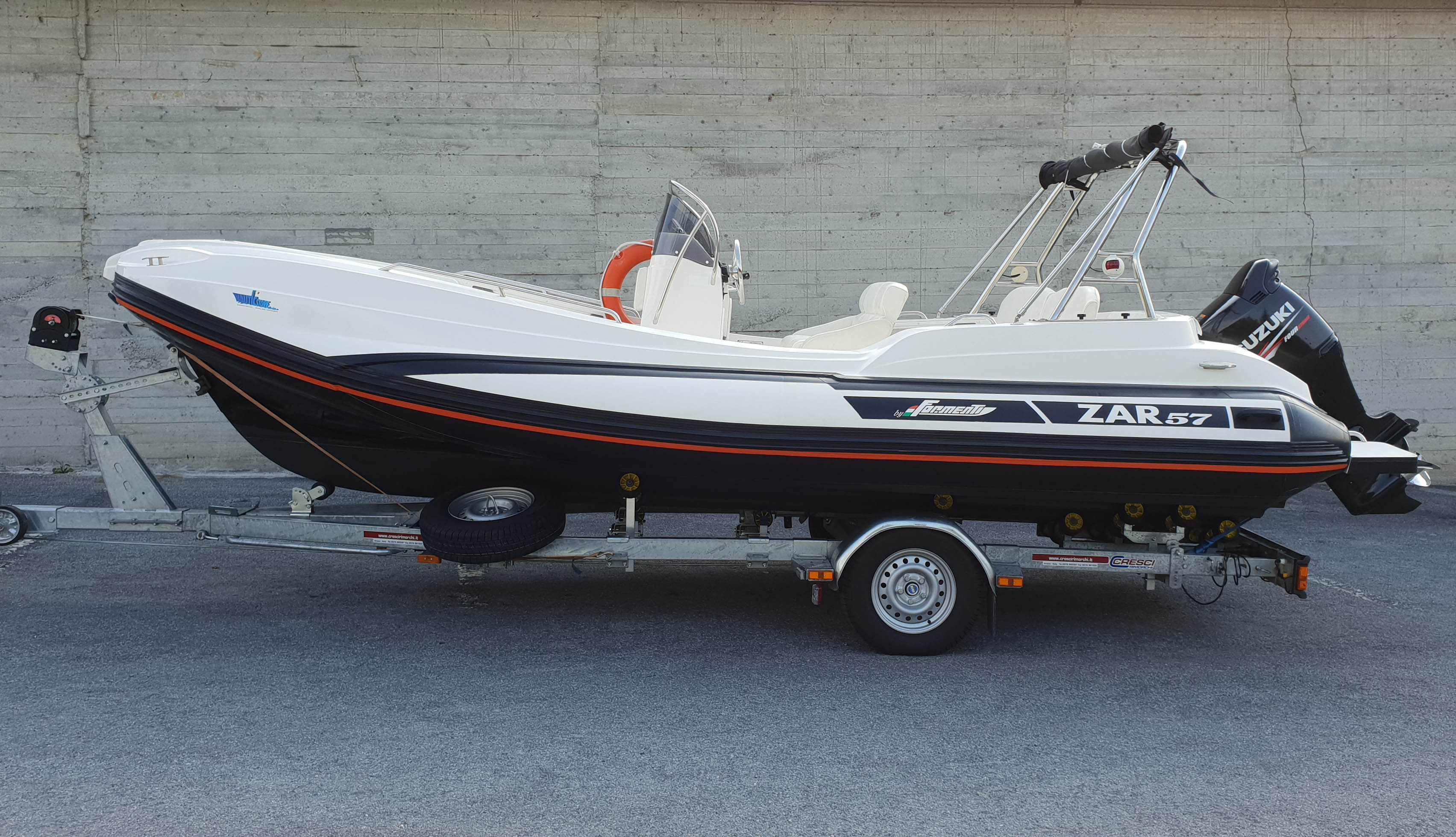 2011 ZAR FORMENTI 57 Well Deck te huur (photo 1)