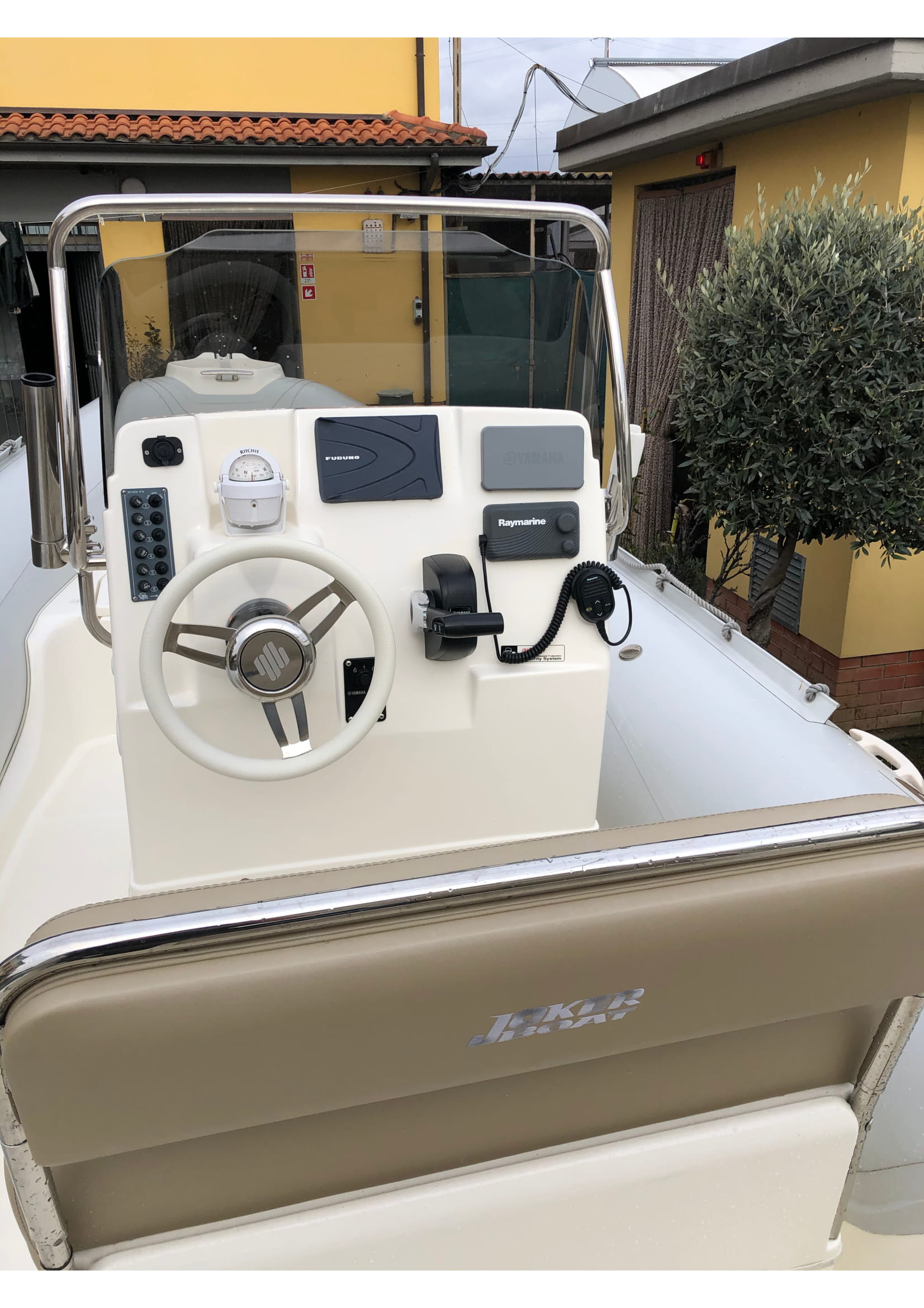 2019 Joker Boat Coaster 600 en alquiler (photo 12)
