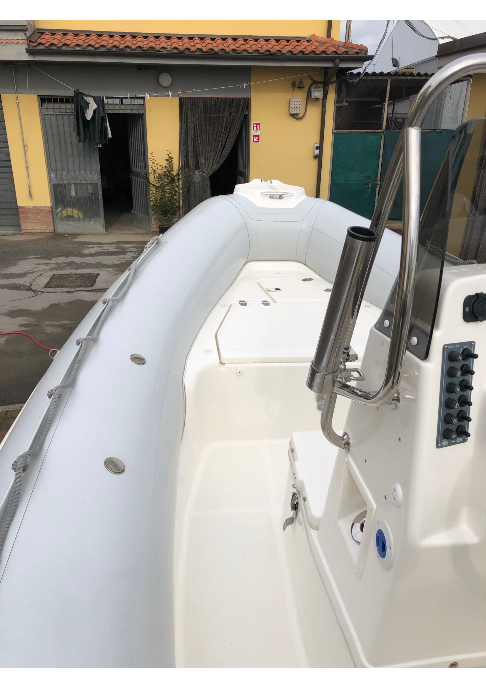 2019 Joker Boat Coaster 600 en alquiler (photo 13)