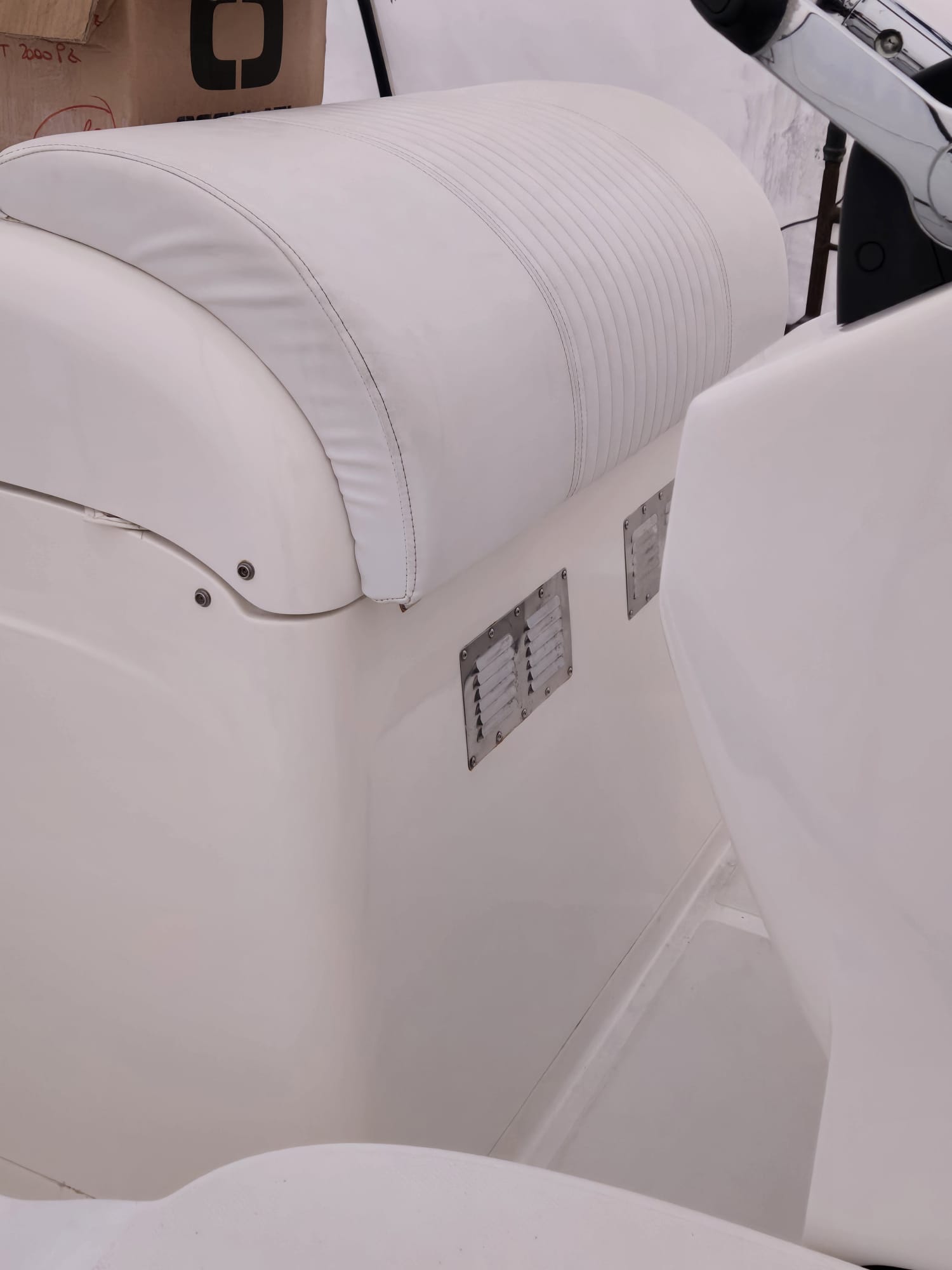 2010 Zar Formenti 97 Skydeck en alquiler (photo 20)