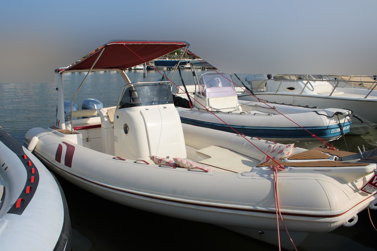 2014 Colbac Shark 720 te huur (photo 3)
