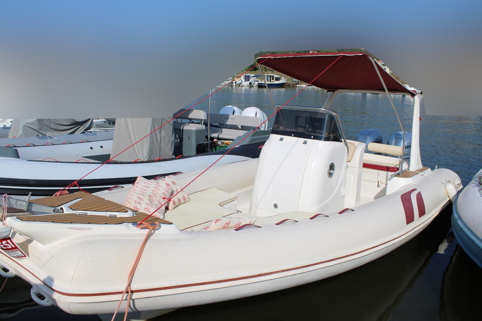 2014 Colbac Shark 720 te huur (photo 4)