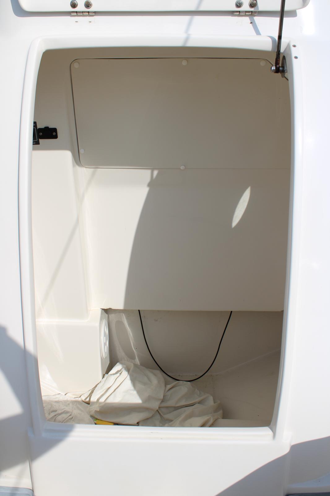 2014 Colbac Shark 720 te huur (photo 8)