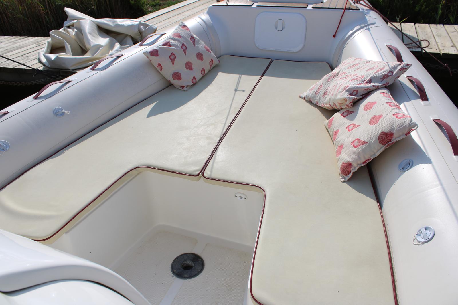 2014 Colbac Shark 720 te huur (photo 10)