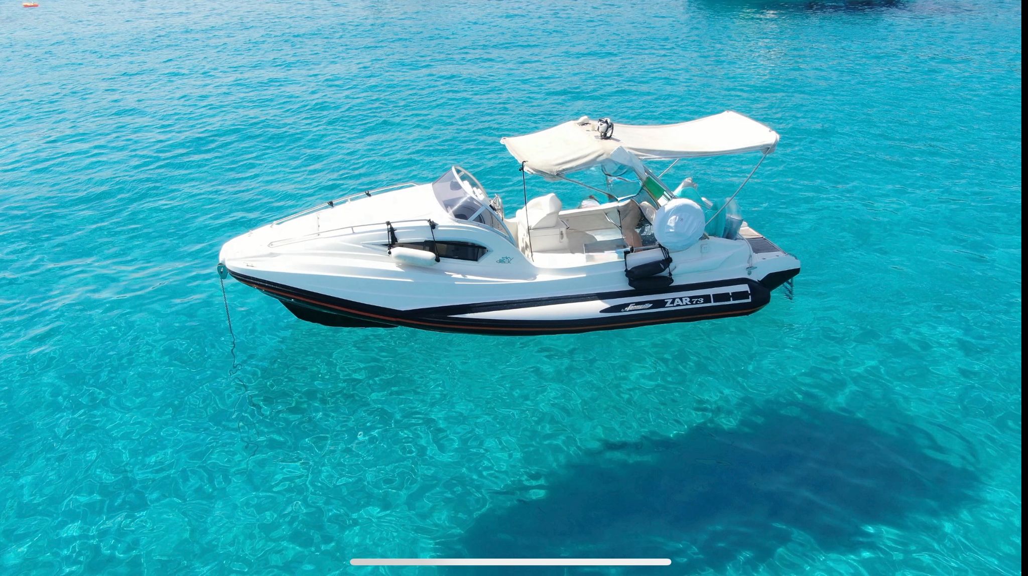 2013 Zar Formenti 73 Skydeck en alquiler (photo 10)