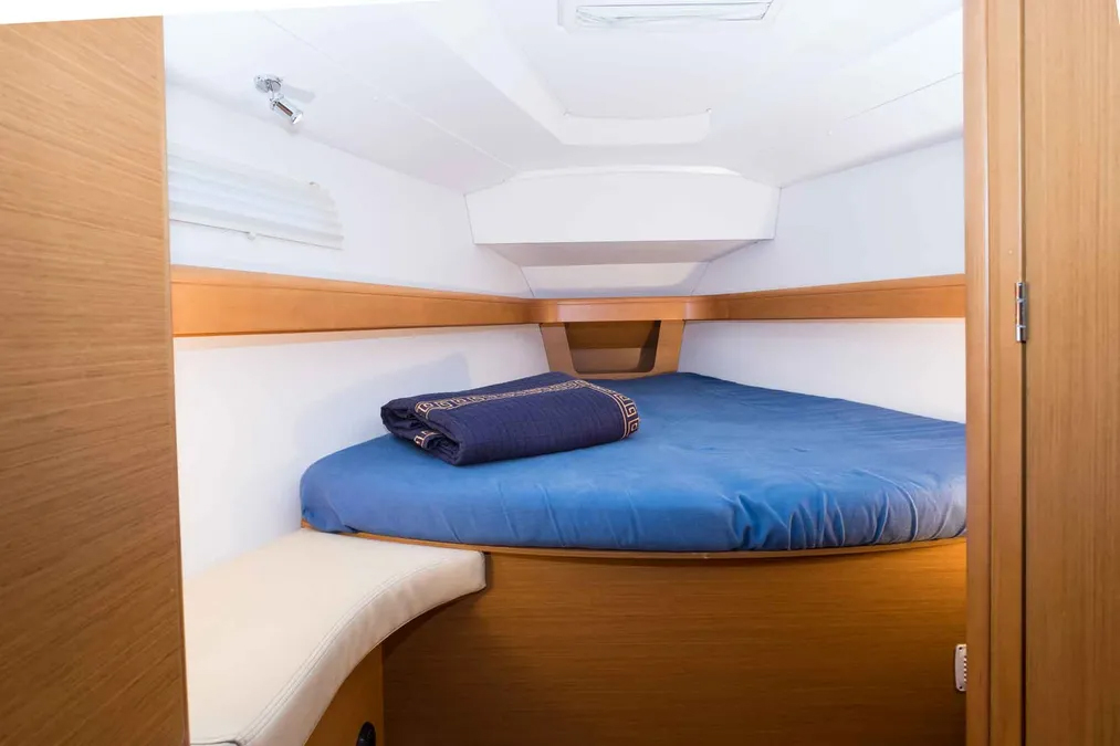 2010 Jeanneau Sun Odyssey 42DS en alquiler (photo 5)
