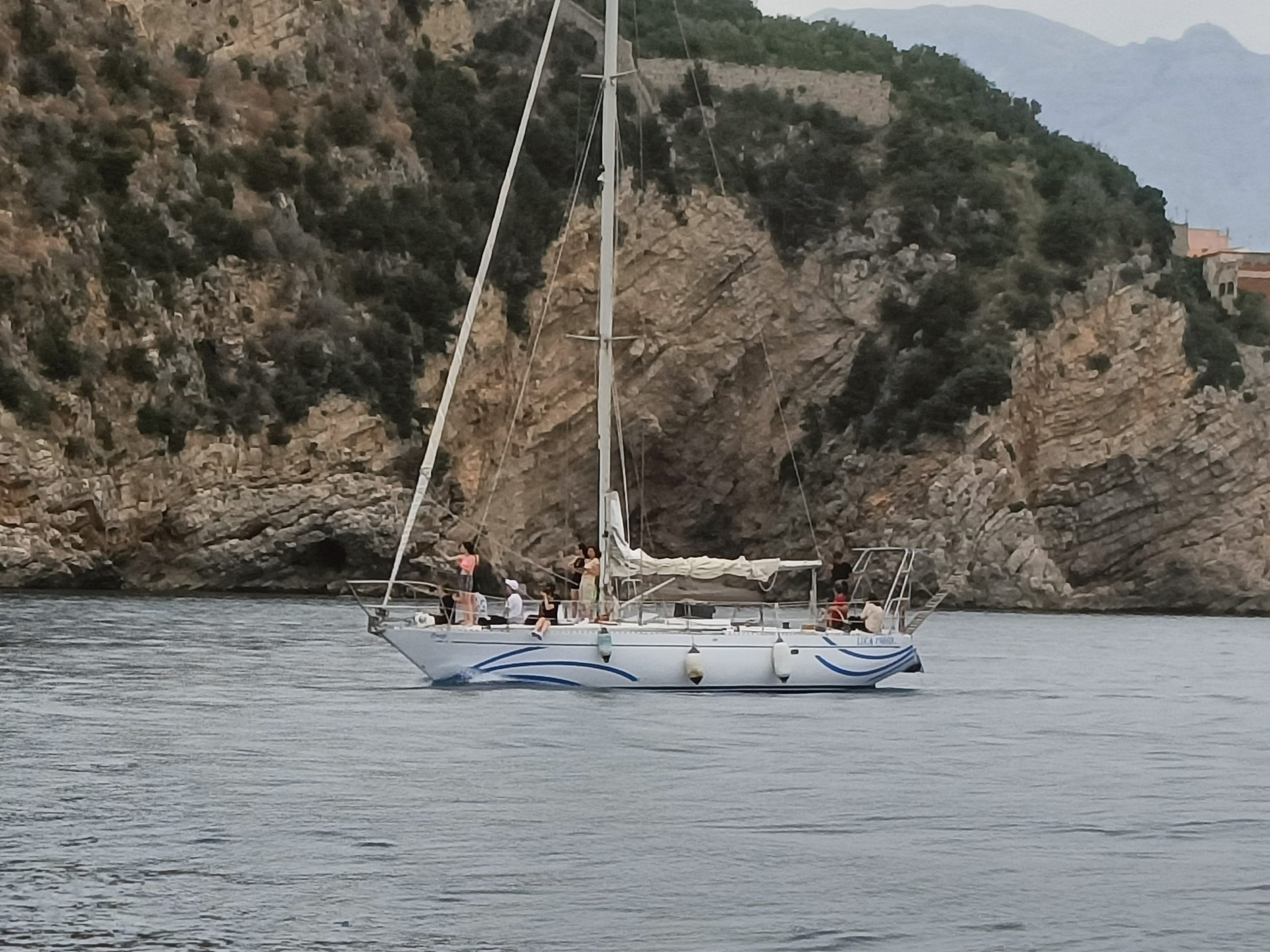 2022 Orca 43 for charter (photo 4)