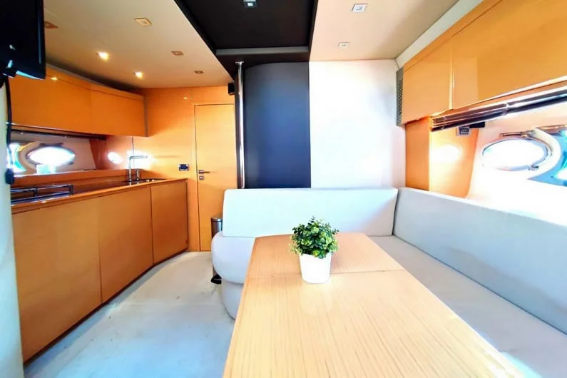 2025 Atlantis 50 te huur (photo 3)
