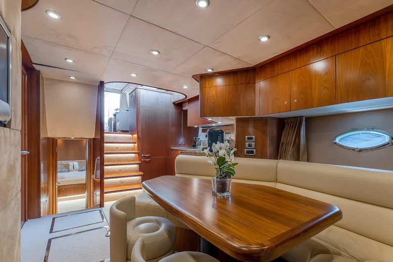 2025 Sunseeker Predator 72 zu chartern (photo 8)