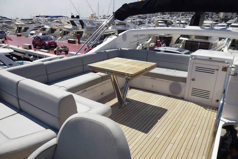 2025 Sunseeker 68 Sport Yacht for charter (photo 7)