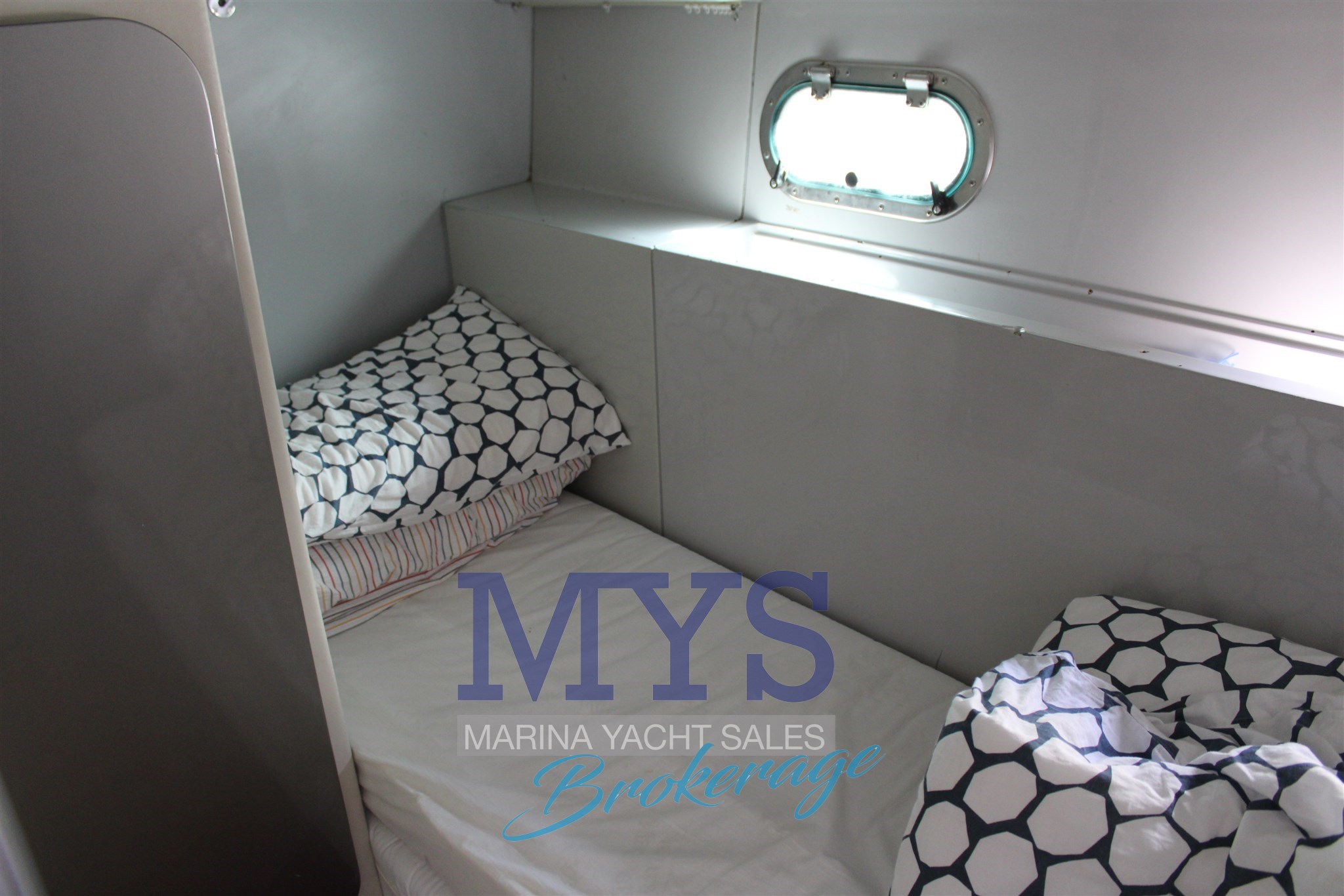 1991 Ferretti Yachts Ferretti 39 Fly à vendre (photo 21)