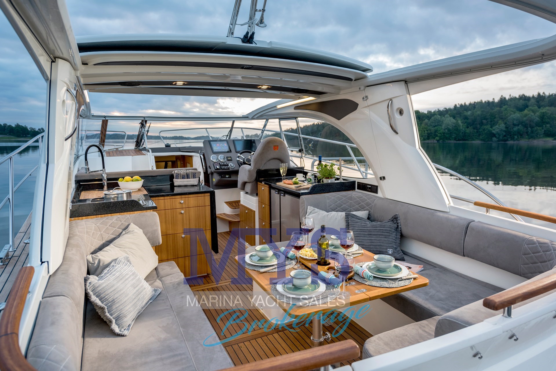 2025 Marex 360 Cabriolet Cruiser à vendre (photo 7)