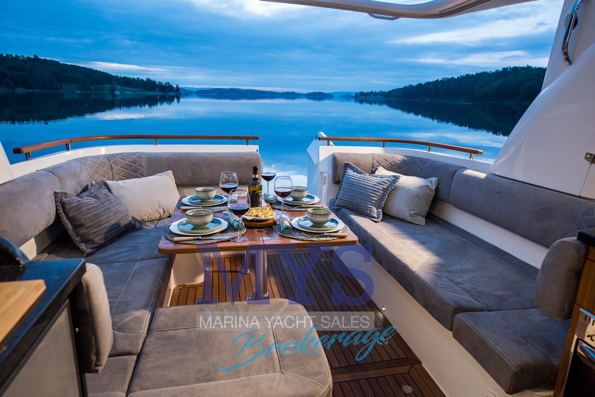 2025 Marex 360 Cabriolet Cruiser à vendre (photo 8)
