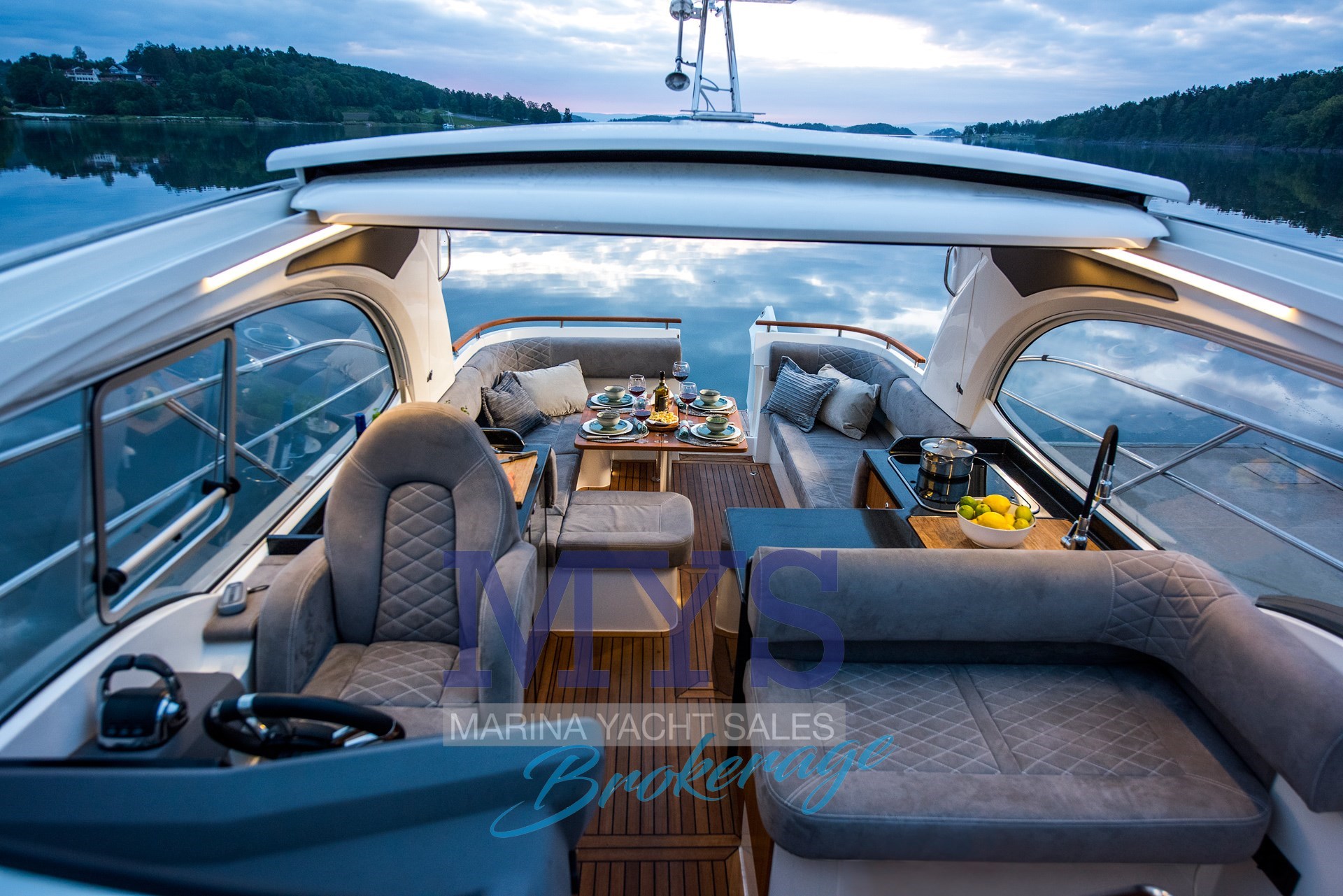 2025 Marex 360 Cabriolet Cruiser à vendre (photo 9)