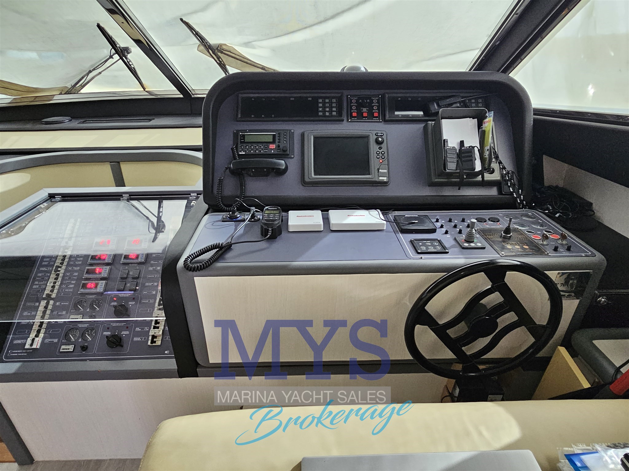 1997 Ferretti Yachts Ferretti 70 te koop (photo 7)