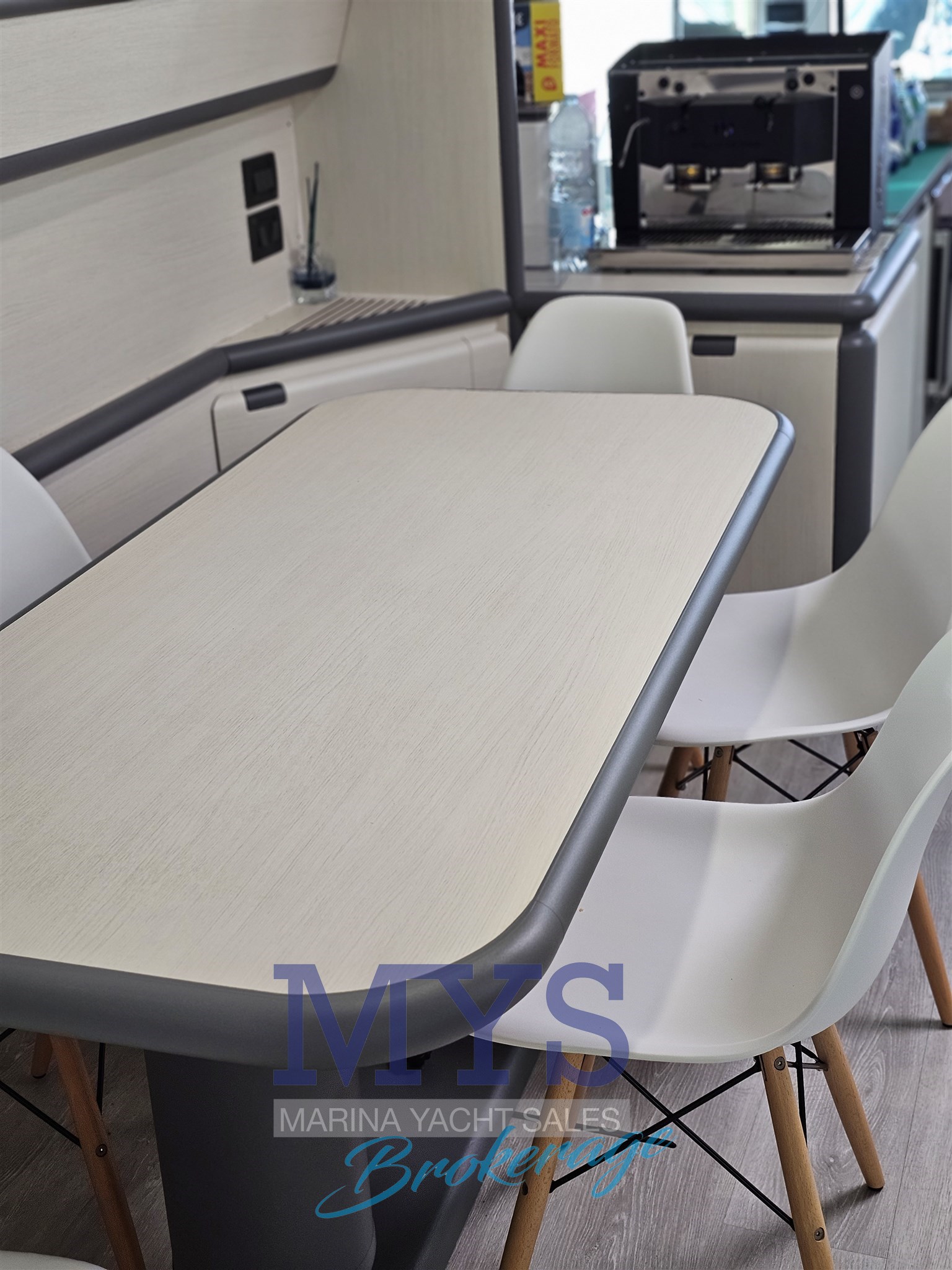 1997 Ferretti Yachts Ferretti 70 te koop (photo 10)