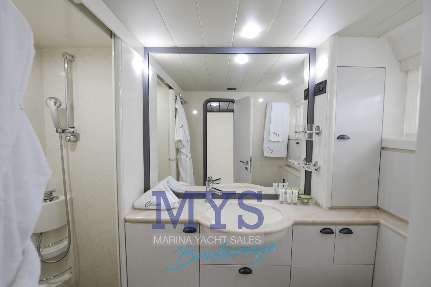 1997 Ferretti Yachts Ferretti 70 te koop (photo 17)