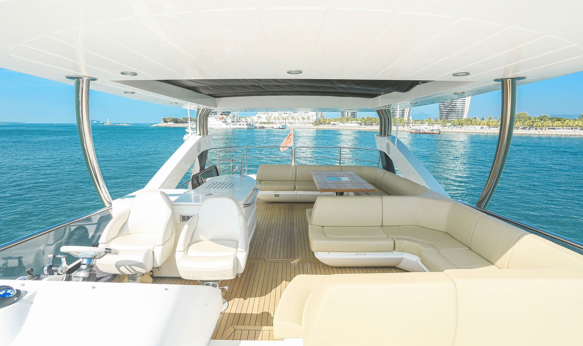 2015 Sunseeker 75 Yacht na sprzedaż (photo 14)