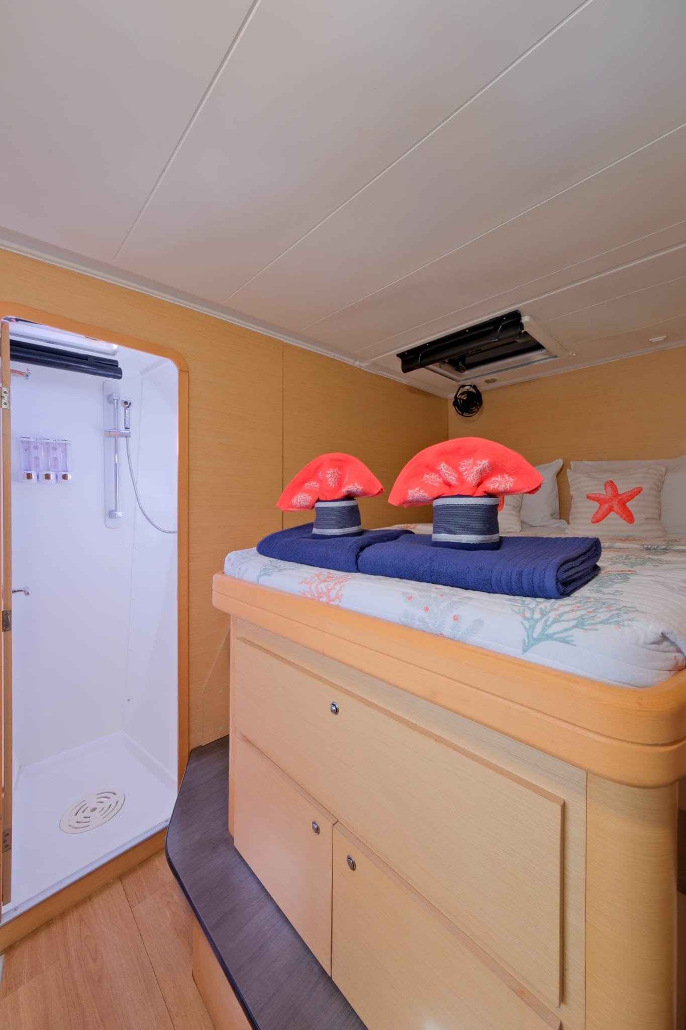 2015 LAGOON 42.1 te koop (photo 3)