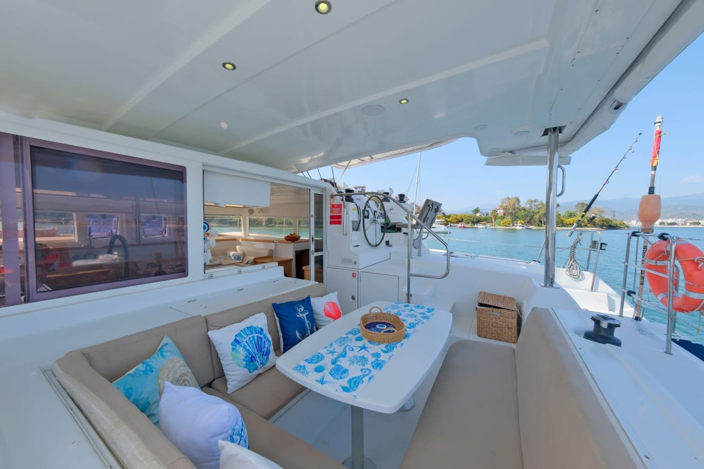 2015 LAGOON 42.1 te koop (photo 2)