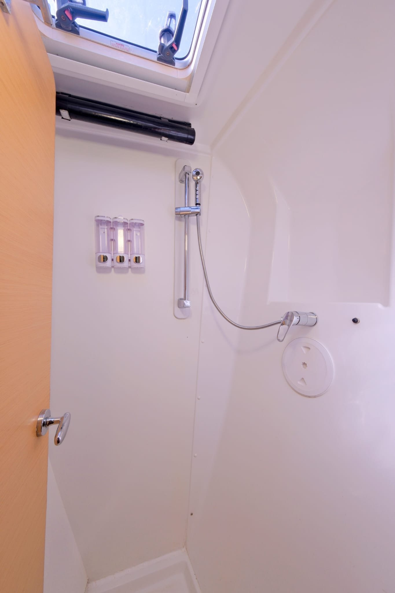 2015 LAGOON 42.1 te koop (photo 3)