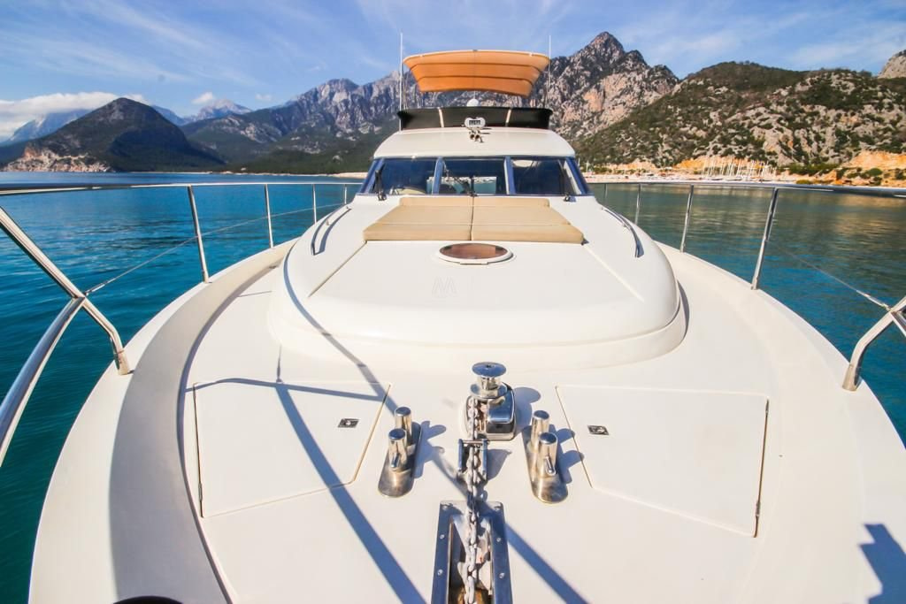 2025 Princess 61 à louer (photo 10)