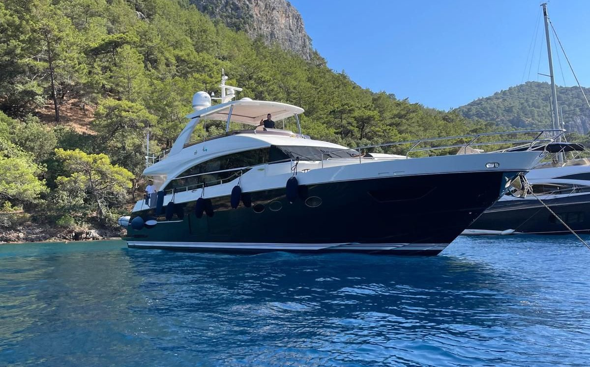 2014 Princess 82 para fretamento (photo 3)