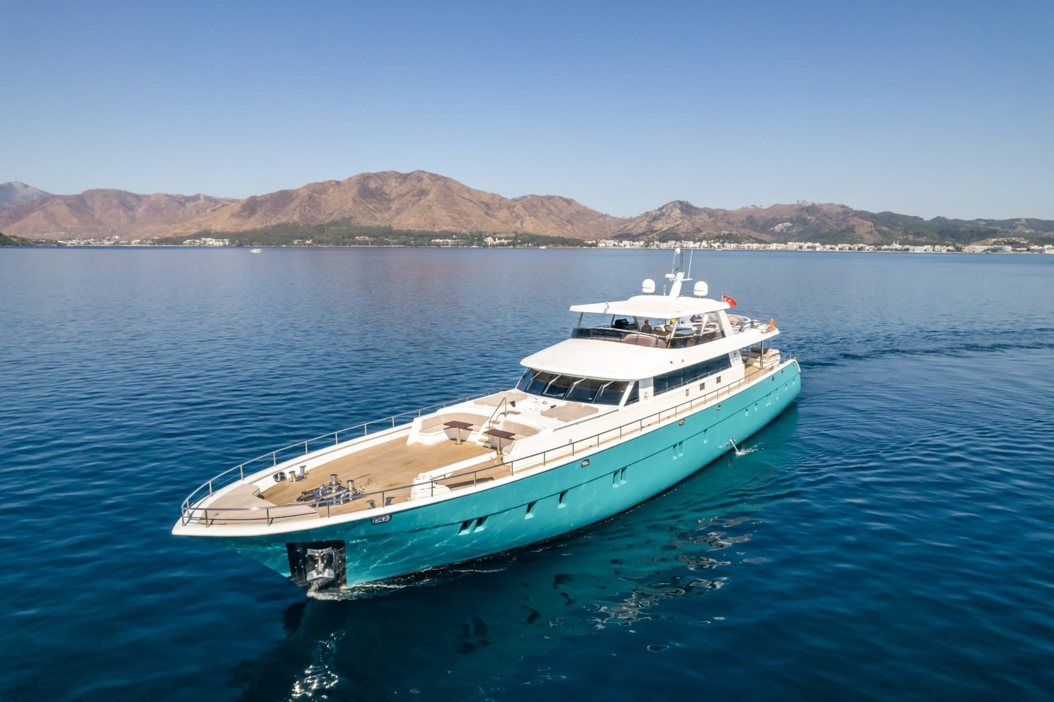 2022 Custom 42 Metre en alquiler (photo 4)