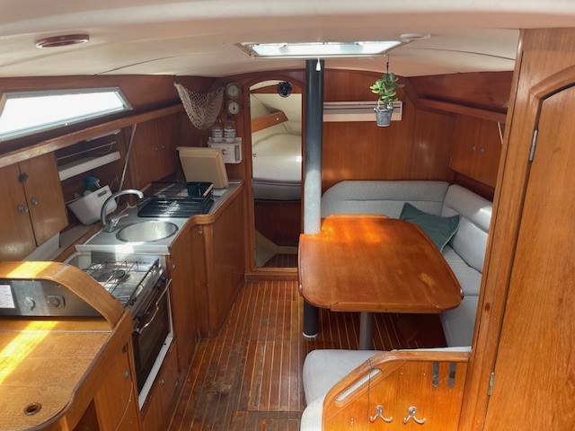 1995 Jeanneau Sun Odyssey 33.1 na sprzedaż (photo 30)