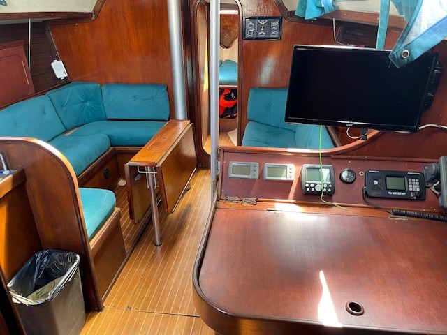 1982 Beneteau First 35 GTE for sale (photo 18)